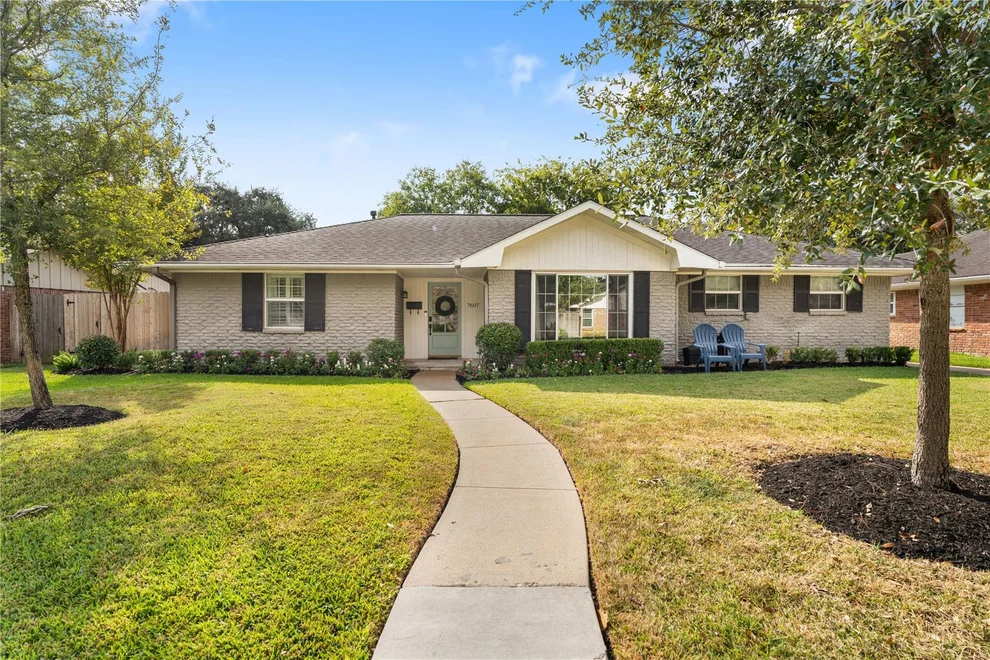 Unit for sale at 7607 Meadowglen Lane, Houston, TX 77063