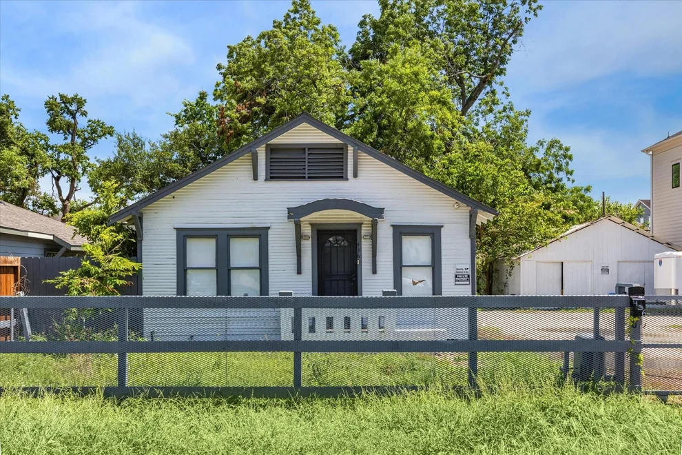 Unit for sale at 436 W 28th Street, Houston, TX 77008