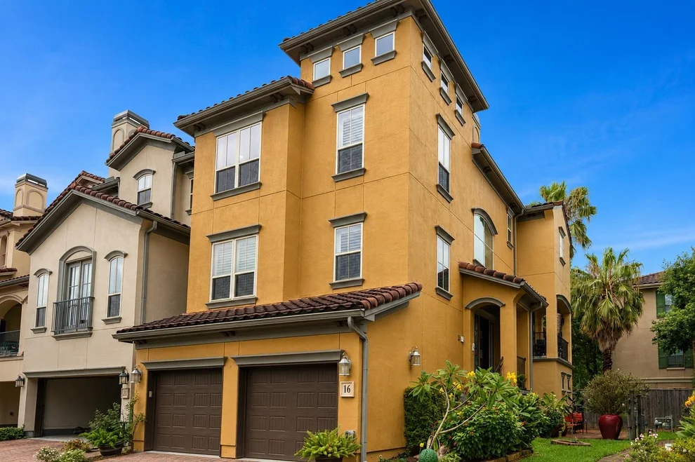Unit for sale at 16 Elderwood Drive, Houston, TX 77058