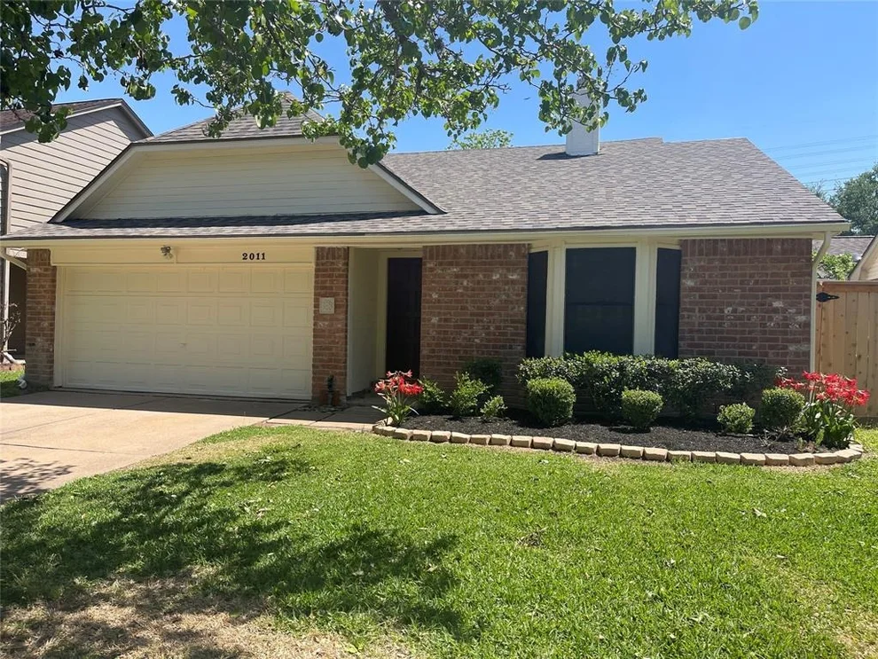Unit for sale at 2011 Creek Valley Lane, Sugar Land, TX 77478