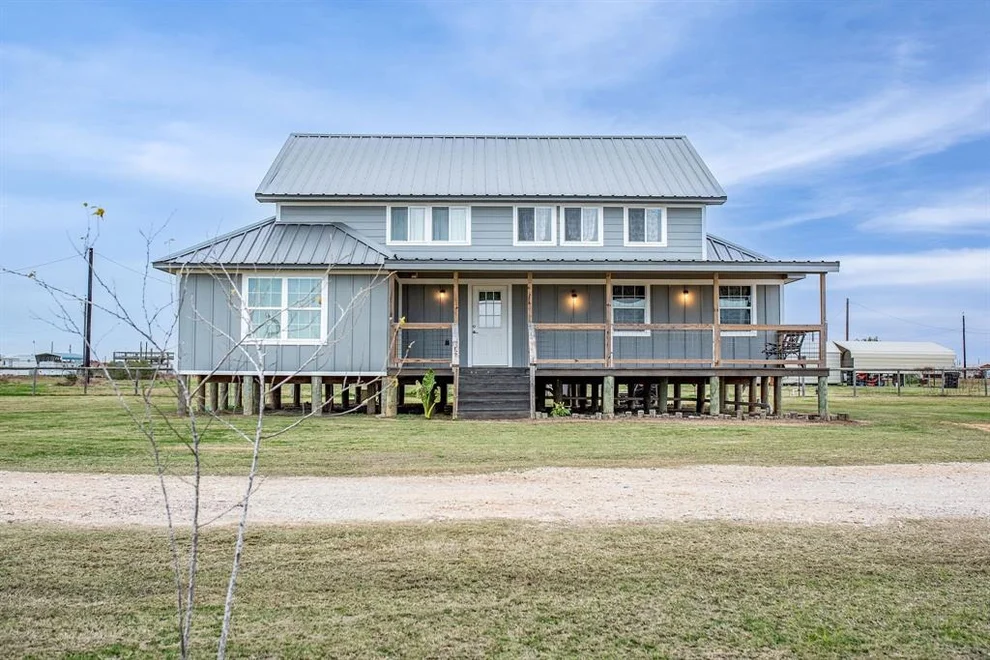 Unit for sale at 165 Sea Urchin Lane, Palacios, TX 77465