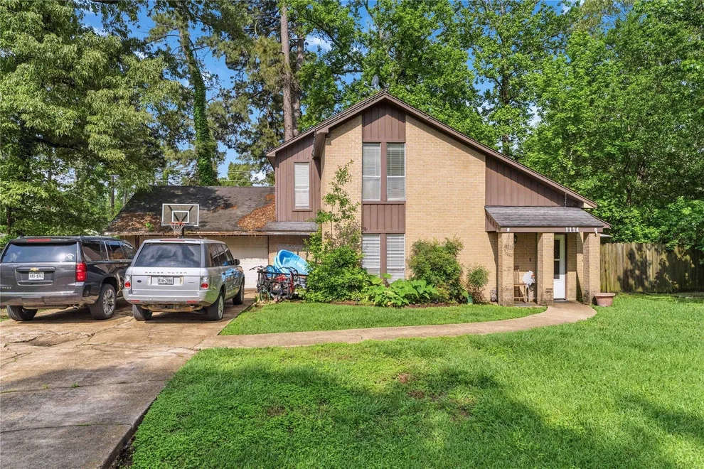 Unit for sale at 1114 Mustang Trail, Houston, TX 77339