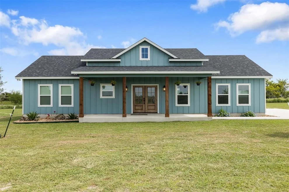 Unit for sale at 124 Kubena Ridge, Fayetteville, TX 78940