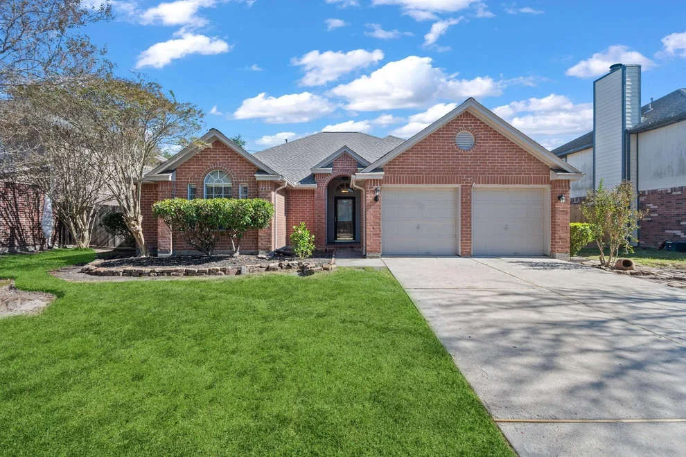 Unit for sale at 18930 Dee Woods Drive, Humble, TX 77346