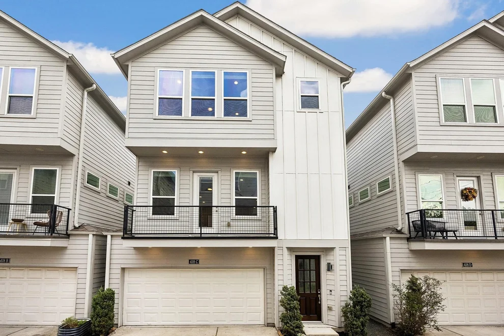 Unit for sale at 418 W 28th Street, Houston, TX 77008