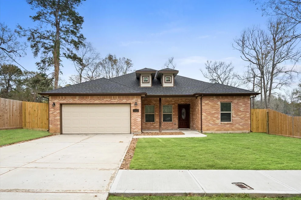 Unit for sale at 578 Magnolia Point Drive, Huffman, TX 77336