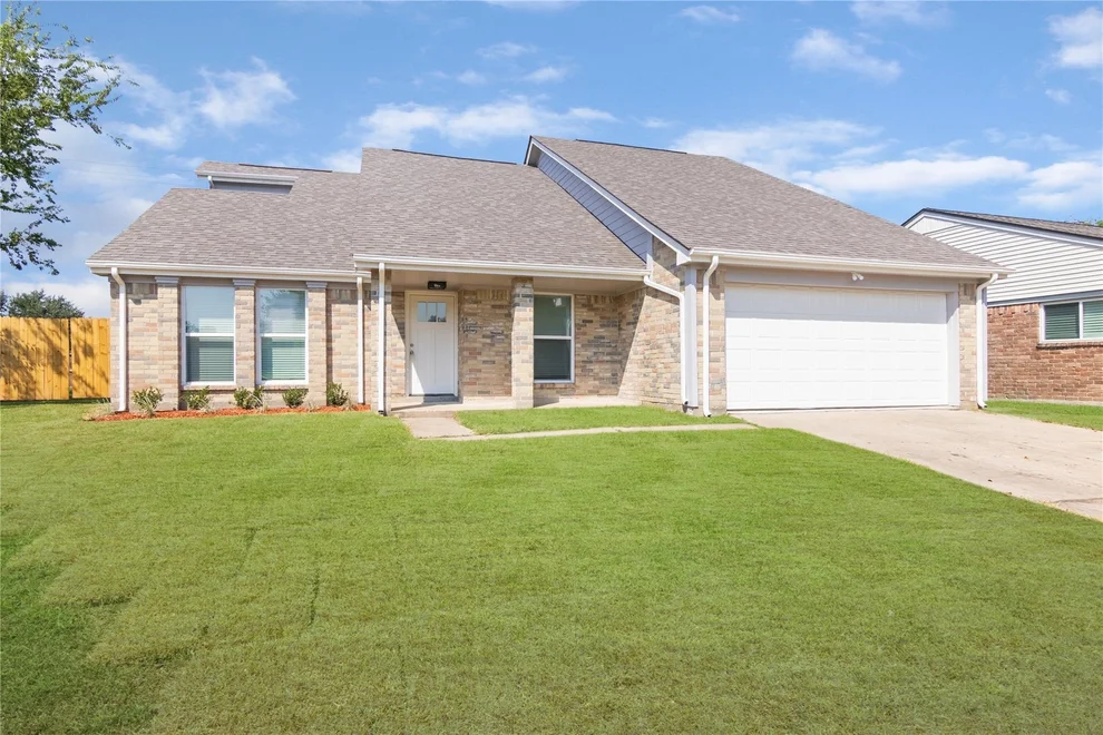 Unit for sale at 1450 Gentle Bend Drive, Missouri City, TX 77489