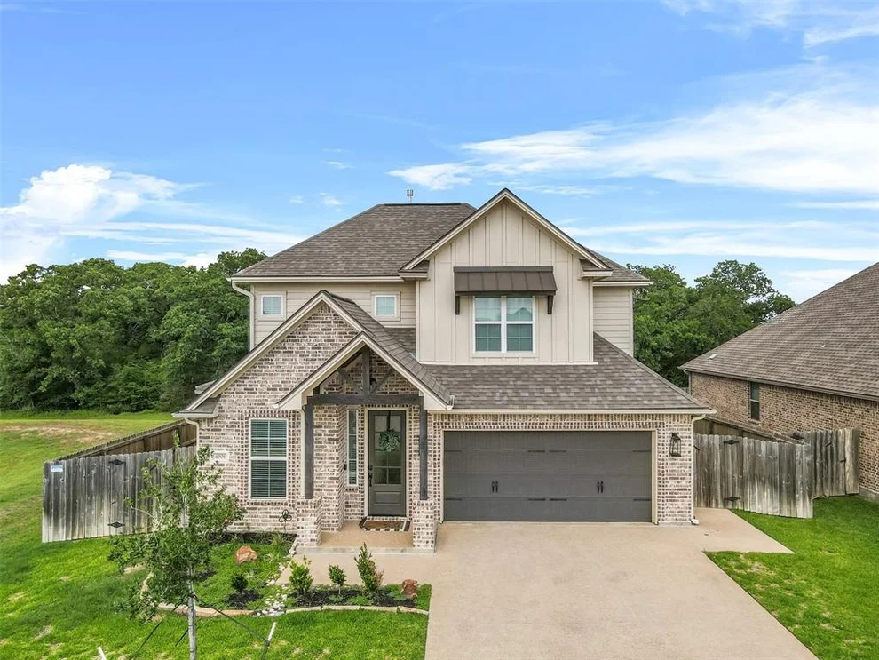 Unit for sale at 4001 Eskew Drive, College Station, TX 77845