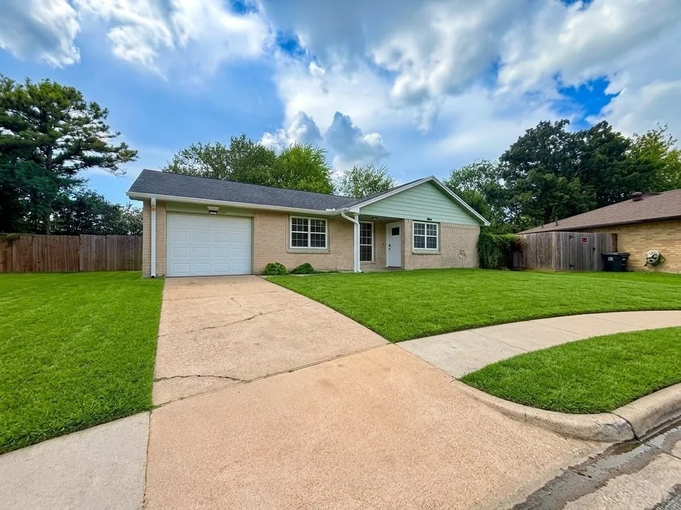 Unit for sale at 1014 Pimlico Drive, Pearland, TX 77584