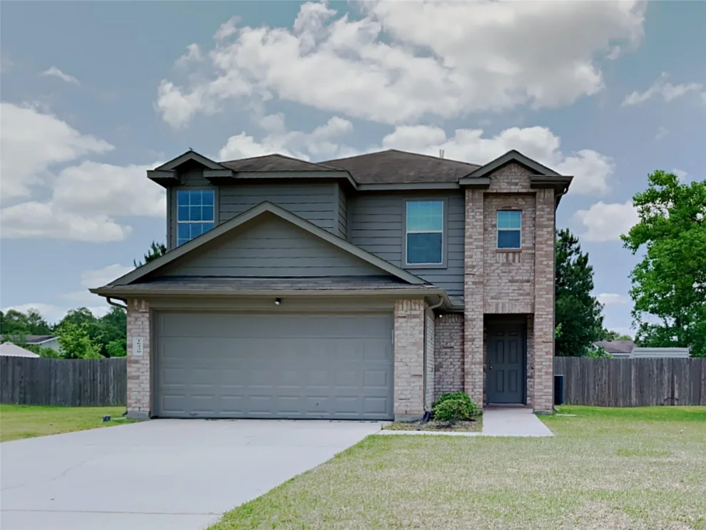 Unit for sale at 16430 Tracy Court, Conroe, TX 77306
