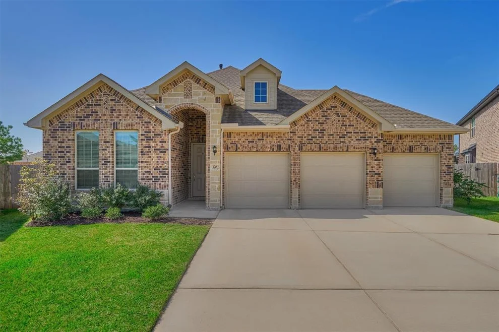 Unit for sale at 3702 Midway Gardens Drive, Spring, TX 77386