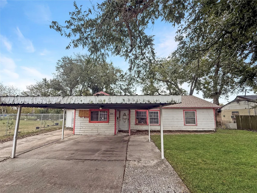 Unit for sale at 6723 London Street, Houston, TX 77021