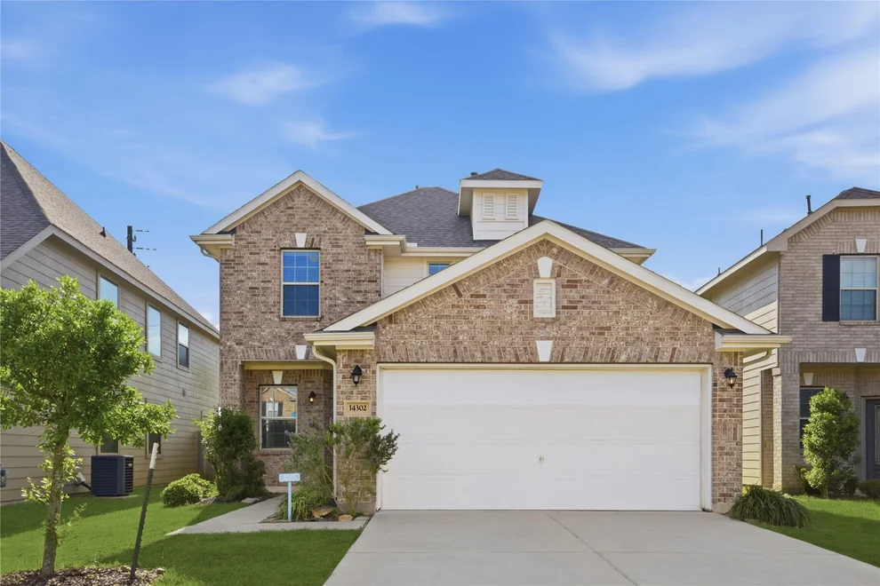 Unit for sale at 14302 Couturie Forest Trail, Houston, TX 77045