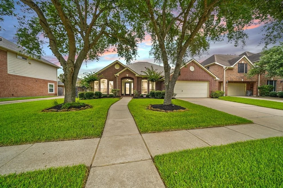 Unit for sale at 8107 Firefly Lane, Sugar Land, TX 77479