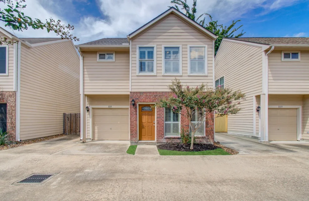 Unit for sale at 2211 Naomi Street, Houston, TX 77054