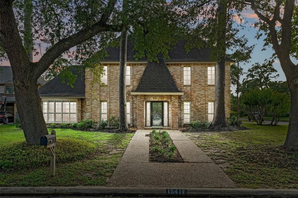 Unit for sale at 15411 Fawn Villa Drive, Houston, TX 77068