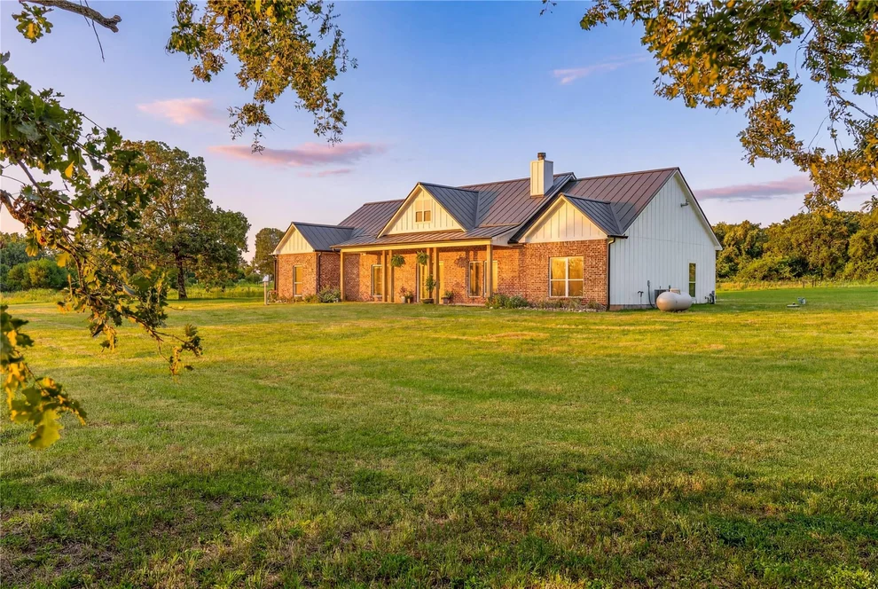 Unit for sale at 3000 Fm 1146, Marquez, TX 77865