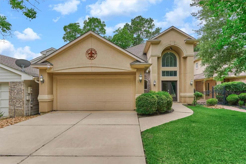 Unit for sale at 3119 Poe Drive, Montgomery, TX 77356