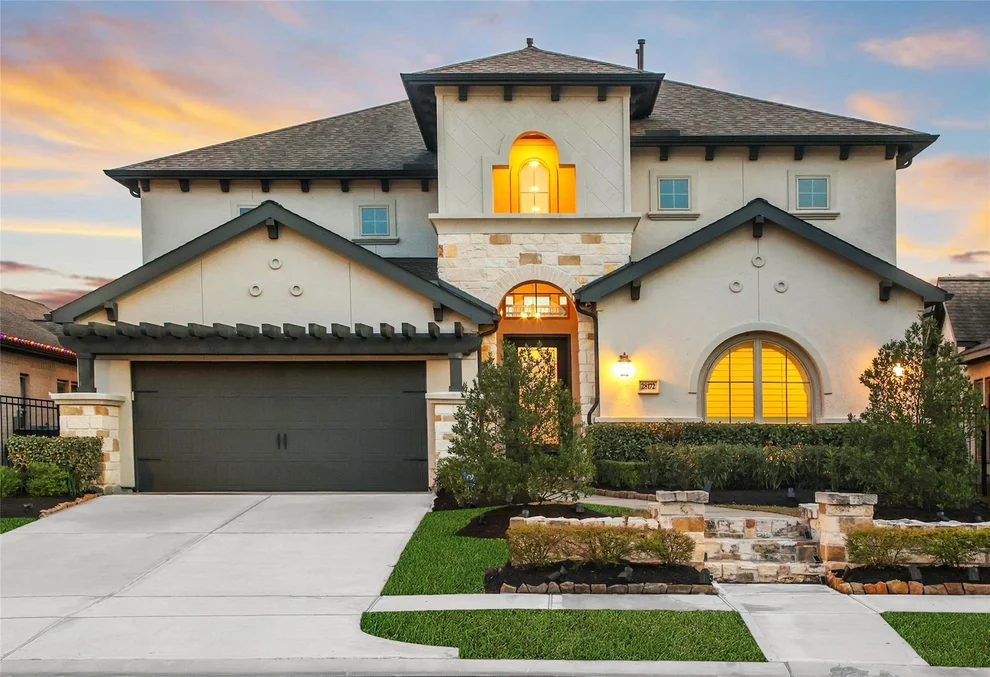Unit for sale at 28172 Woodland Bend Way, Spring, TX 77386