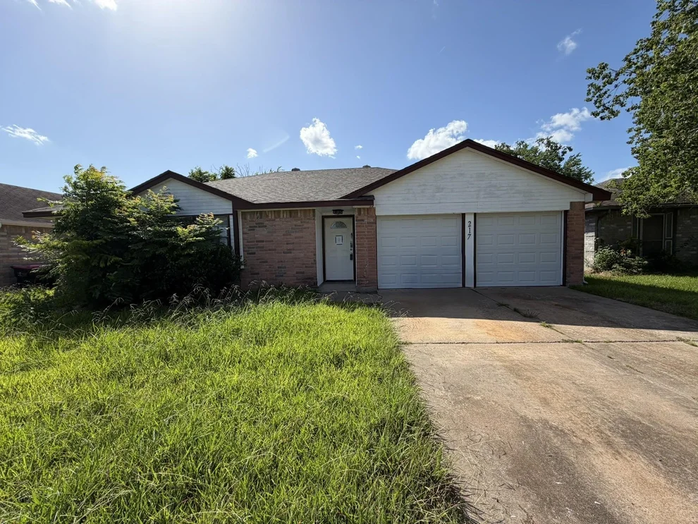 Unit for sale at 217 Willoughby Drive, Richmond, TX 77469