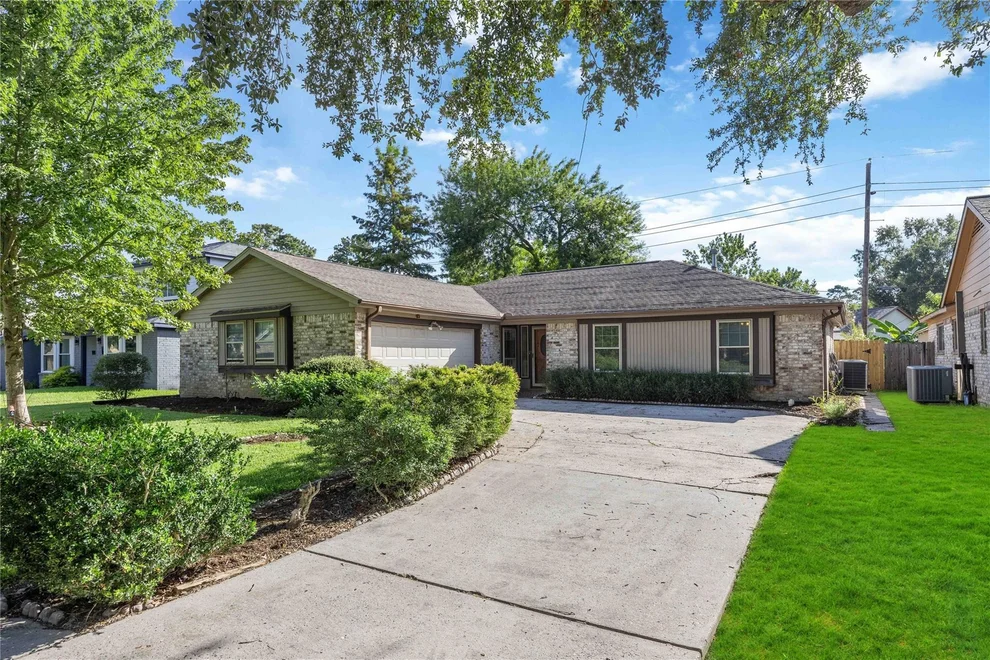 Unit for sale at 23926 Beaverwood Drive, Spring, TX 77373