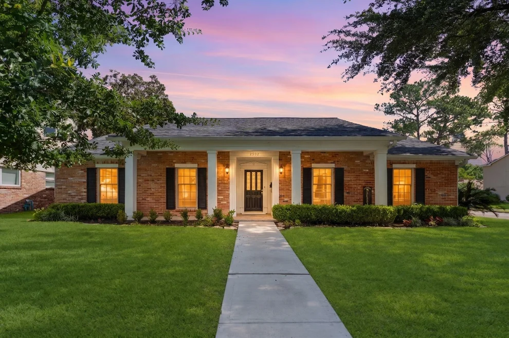 Unit for sale at 12502 Pinerock Lane, Houston, TX 77024