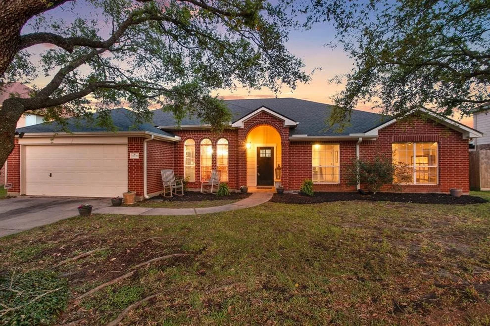Unit for sale at 11227 S Country Club Green Drive, Tomball, TX 77375