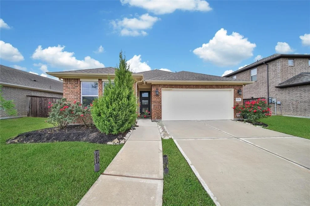 Unit for sale at 1724 Hartford Springs Trail, Pearland, TX 77089