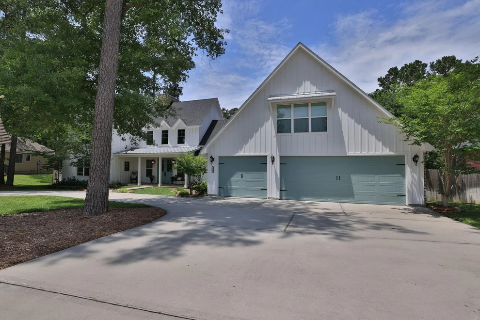 Unit for sale at 390 Camden Hills W, Montgomery, TX 77356
