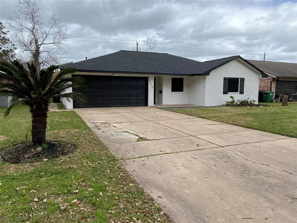 Unit for sale at 9619 Fonville Drive, Houston, TX 77075