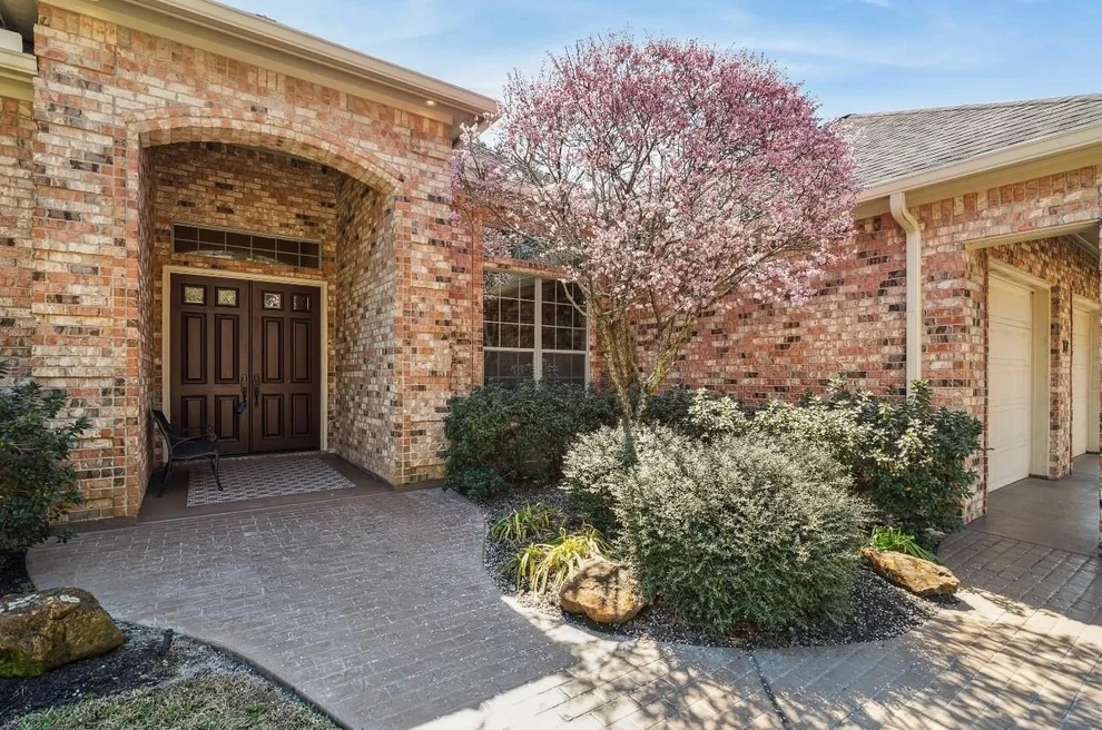 Unit for sale at 901 Longmire Road, Conroe, TX 77304