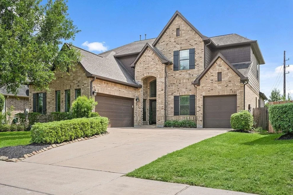 Unit for sale at 50 Genova Way Lane, Missouri City, TX 77459
