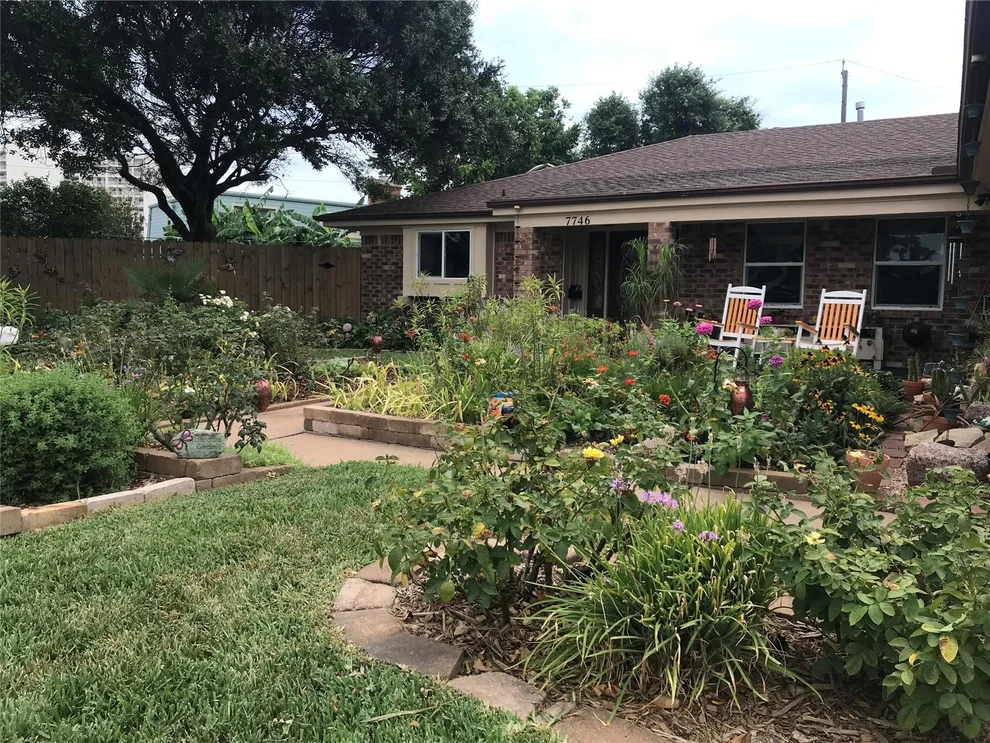 Unit for sale at 7746 Beaudelaire Circle, Galveston, TX 77551