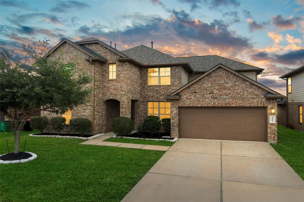 Unit for sale at 18119 Tenasserim Pine Trace, Richmond, TX 77407