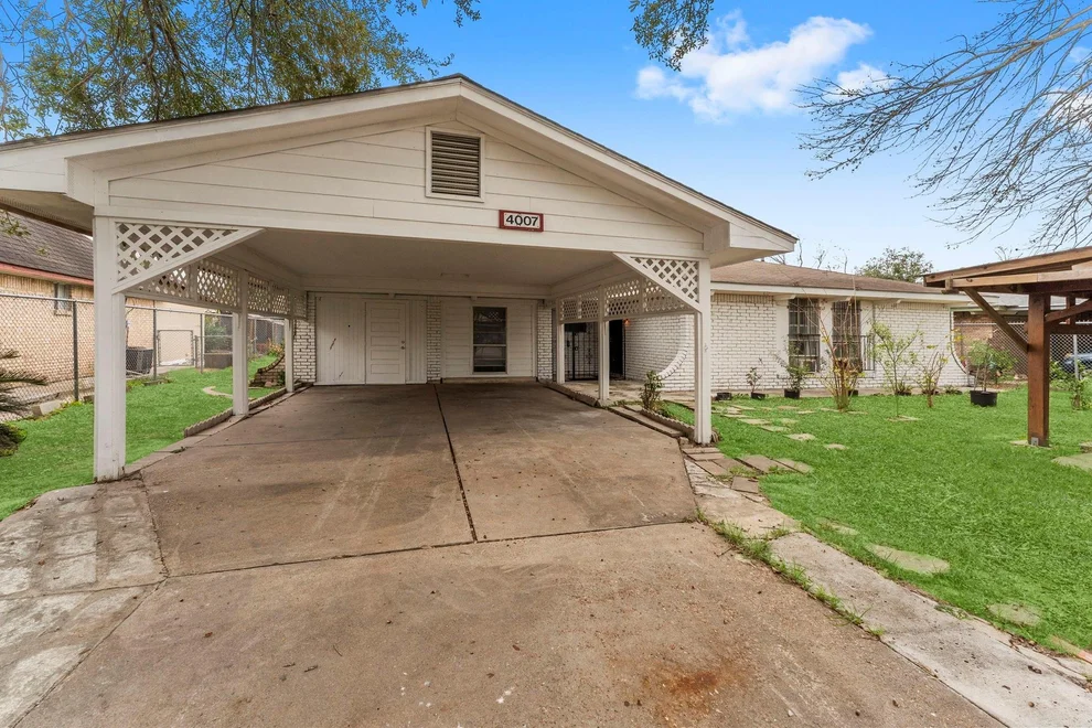 Unit for sale at 4007 Wedgewood Street, Houston, TX 77093