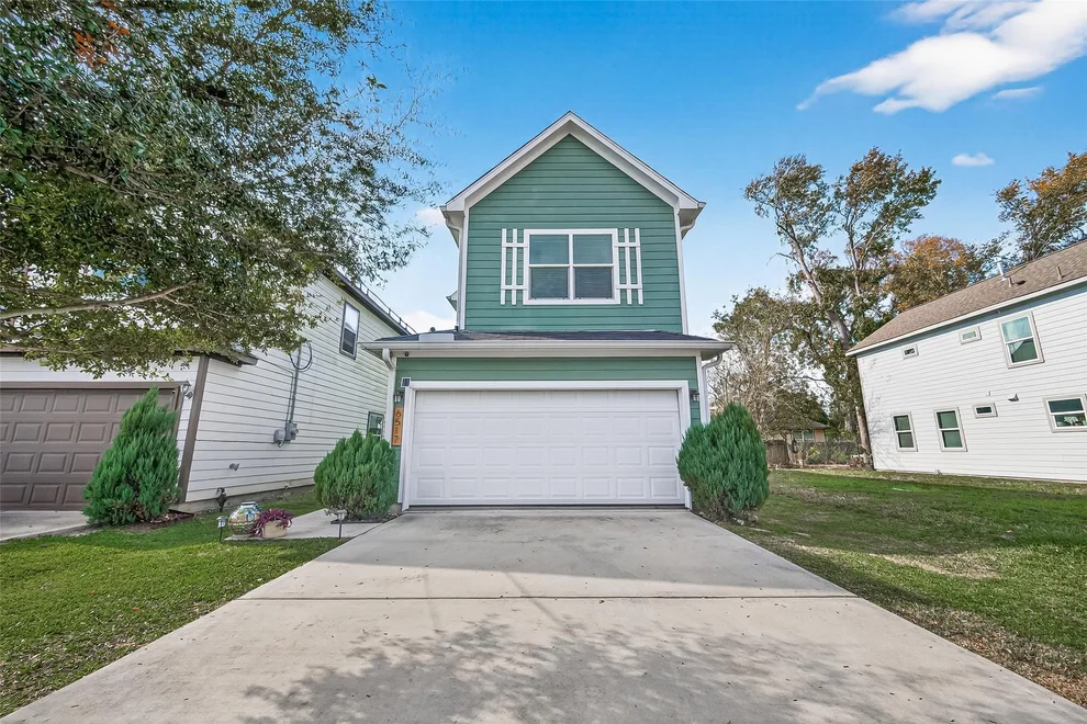 Unit for sale at 6517 Knox Street, Houston, TX 77091