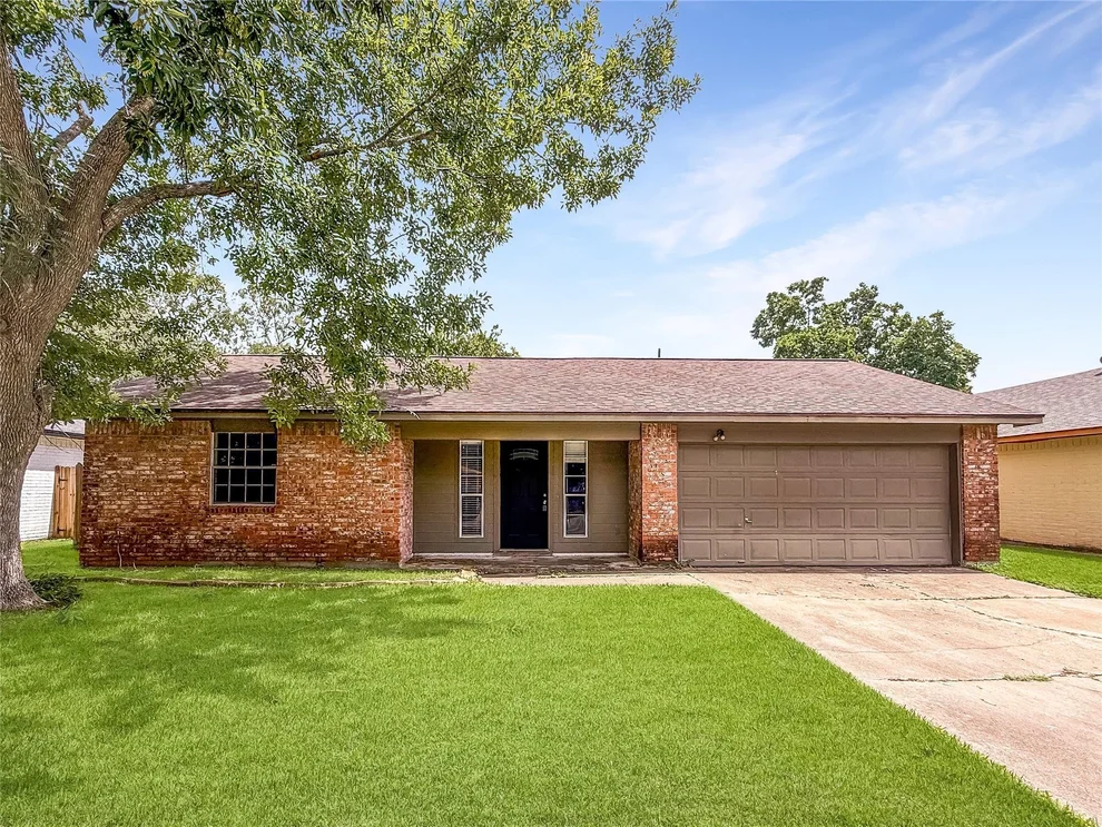 Unit for sale at 1413 Bay Ridge Boulevard, Bay City, TX 77414