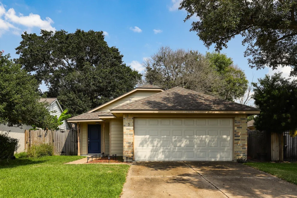 Unit for sale at 19418 Cypress Cliff Drive, Katy, TX 77449