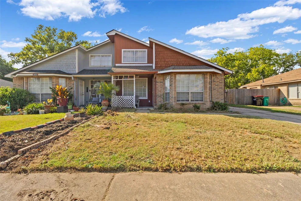 Unit for sale at 17010 Pastoria Drive, Houston, TX 77083