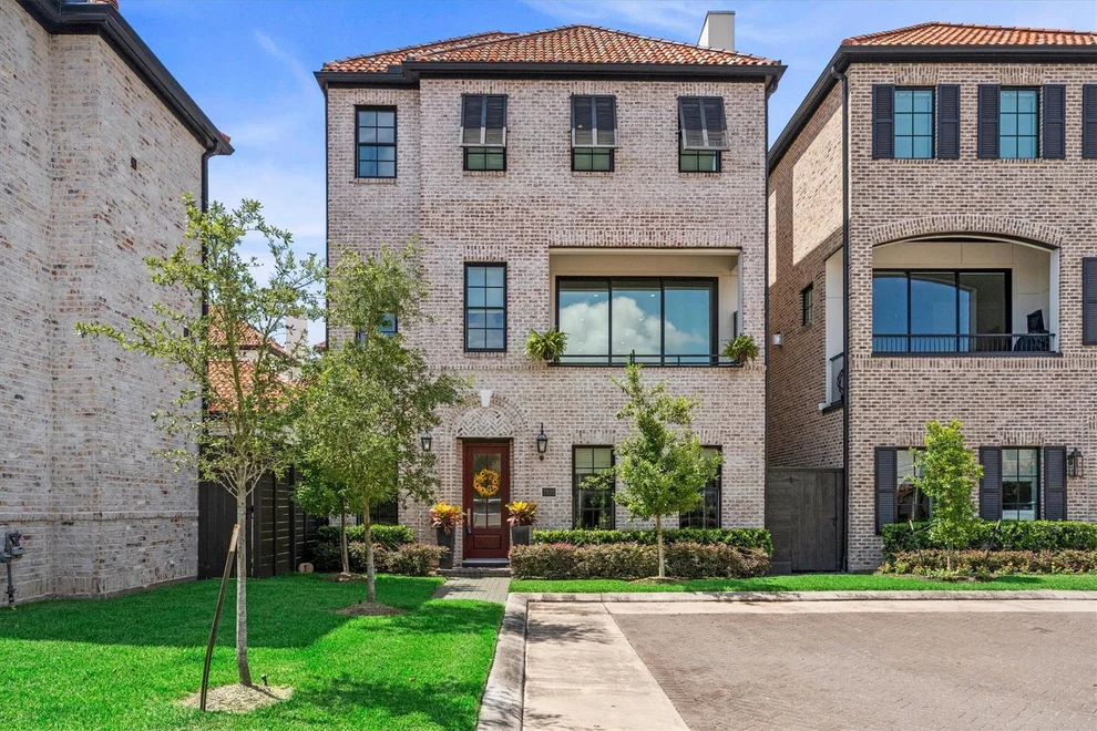 Unit for sale at 7535 Ciano Lane, Houston, TX 77055