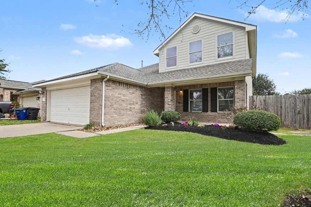 Unit for sale at 6741 River Ridge Lane, Dickinson, TX 77539