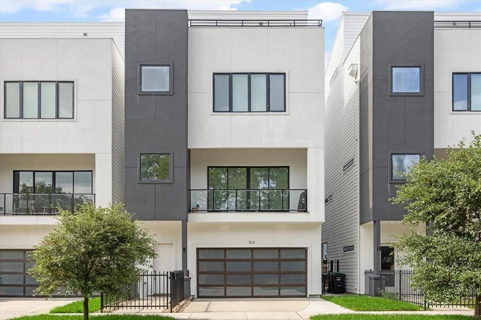 Unit for sale at 513 W 10th Street, Houston, TX 77008