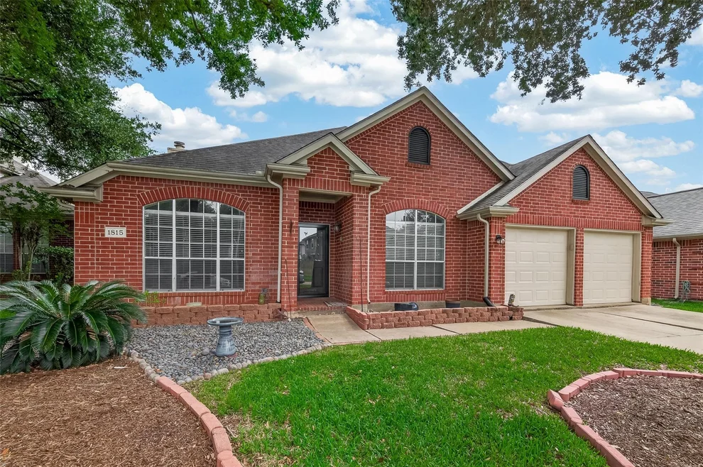 Unit for sale at 1815 Glen Oak Court, Sugar Land, TX 77479