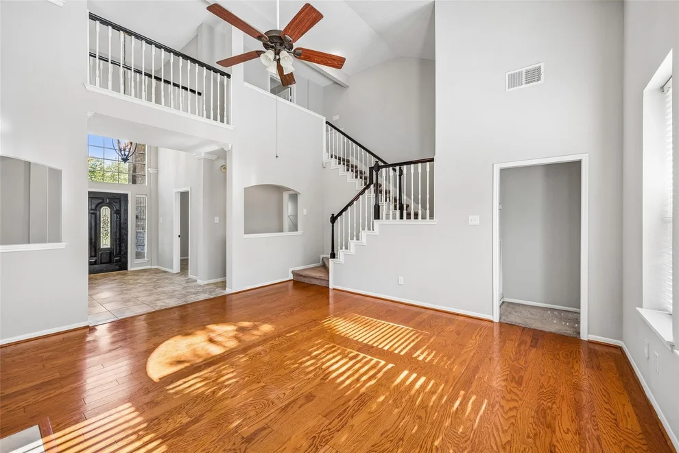 Unit for sale at 4031 Mission Valley Drive, Missouri City, TX 77459