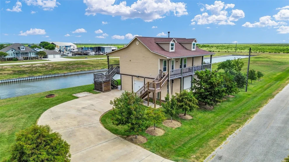 Unit for sale at 220 Kings Drive, Freeport, TX 77541