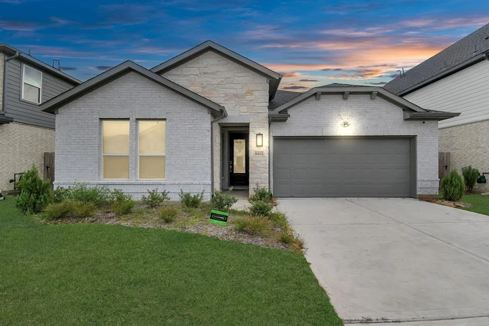 Unit for sale at 8423 Newport Manor Trace, Richmond, TX 77407