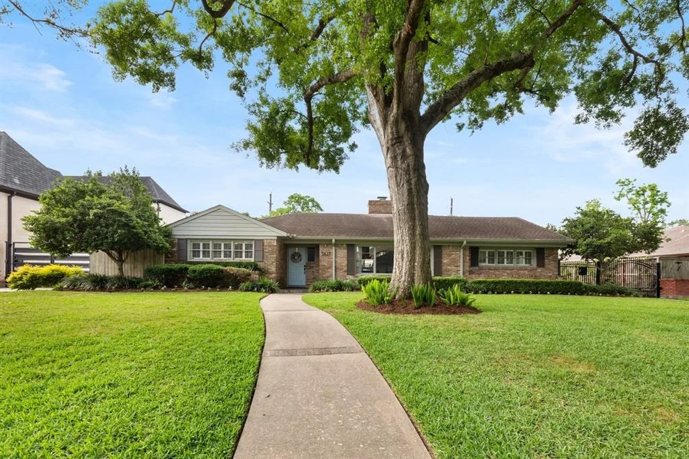 Unit for sale at 5627 Del Monte Drive, Houston, TX 77056