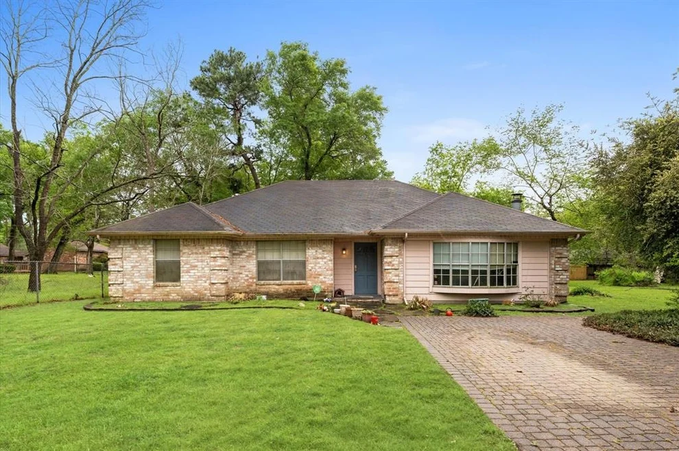 Unit for sale at 17907 Wild Oak Drive, Houston, TX 77090