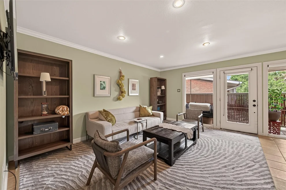Unit for sale at 3928 W Alabama Street, Houston, TX 77027