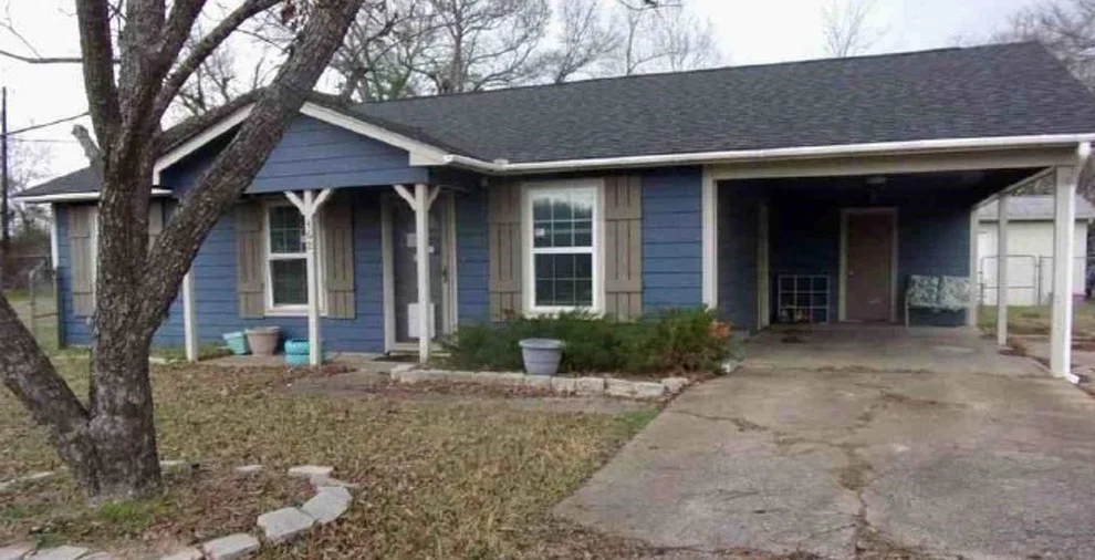 Unit for sale at 462 Anderson Lane, Fairfield, TX 75840